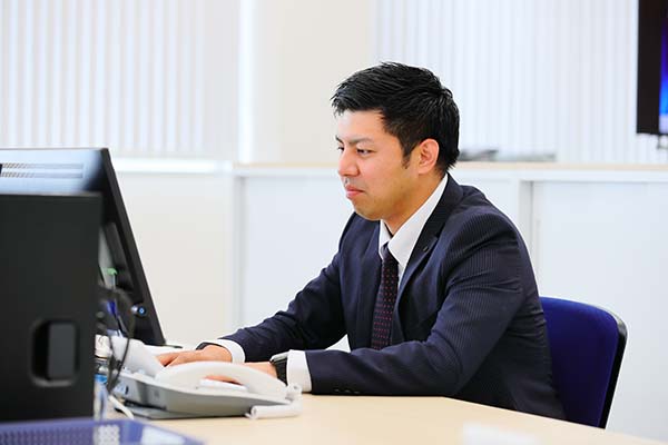 丸石株式会社先輩社員インタビュー　営業部Aさん